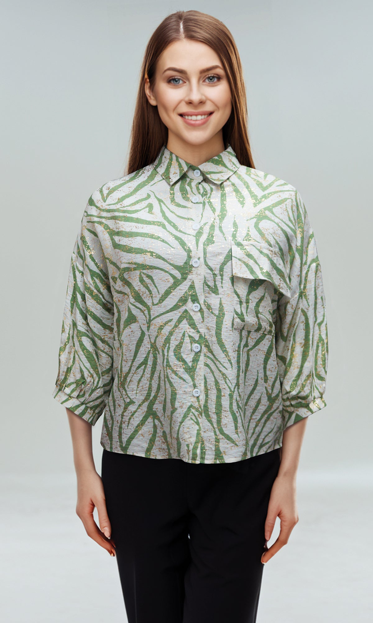 Blusa abierta manga corta. MOD. BR-079