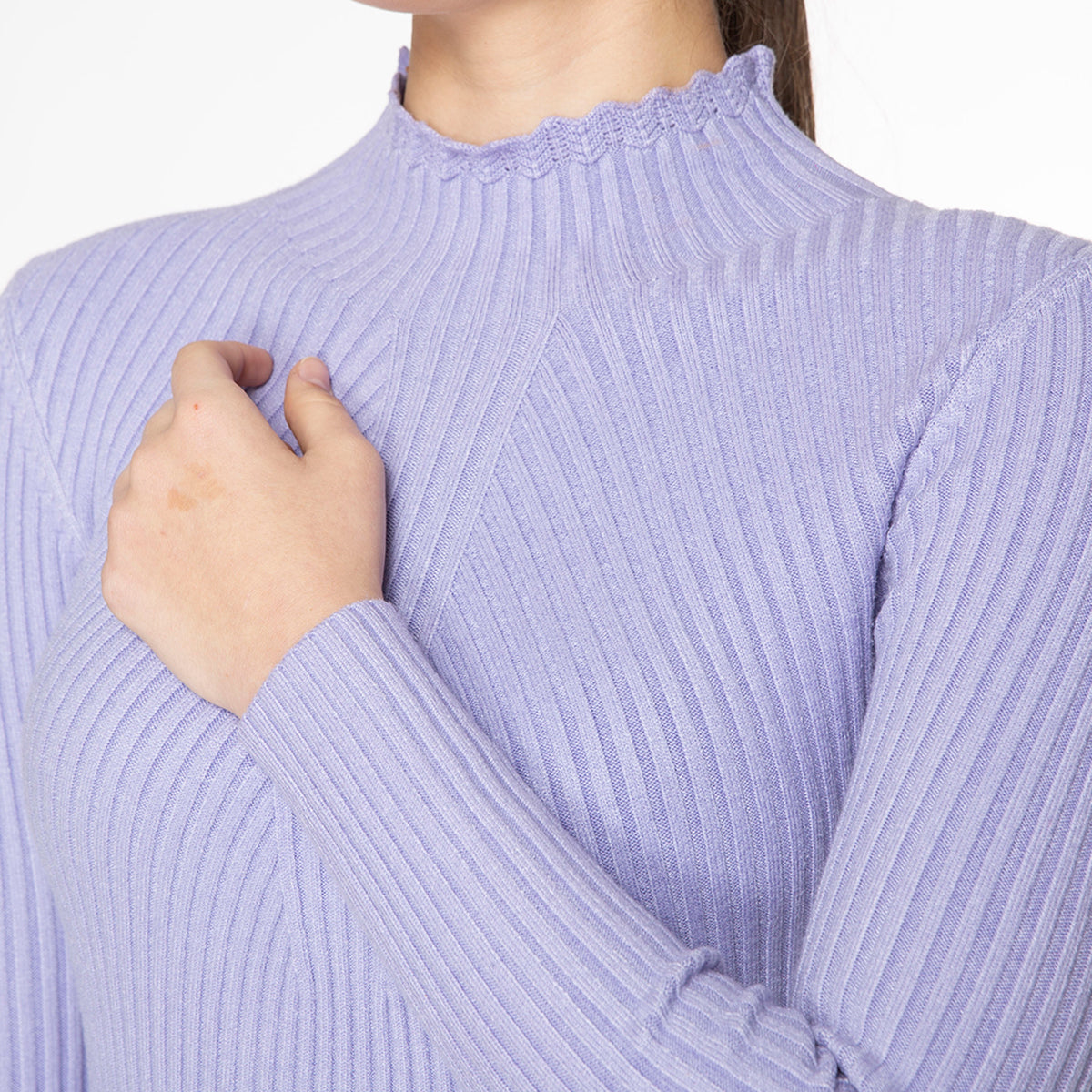 Suéter cerrado cuello mock. MOD. Q40-024