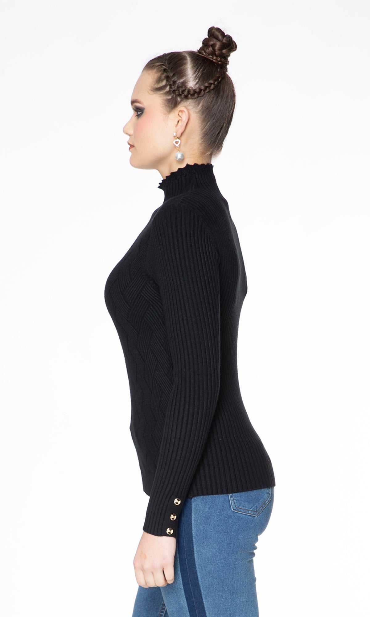 Suéter cerrado cuello mock. MOD. Q40-025