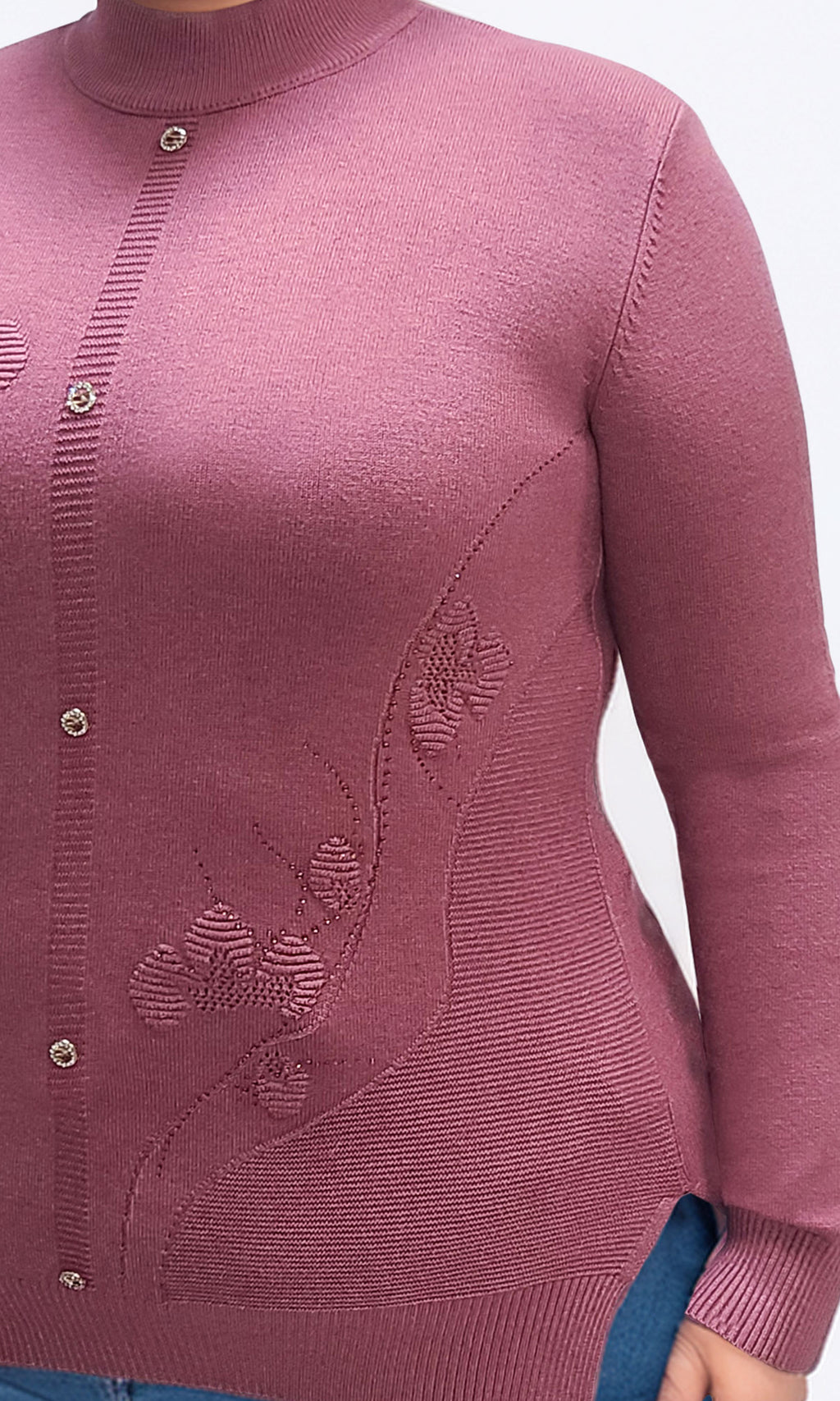 Suéter con cuello mock y aplicación. MOD. BLX-2318.