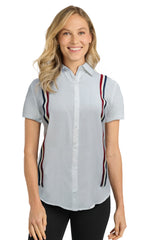 Blusa abierta de manga corta con aplicación. MOD. BR-040