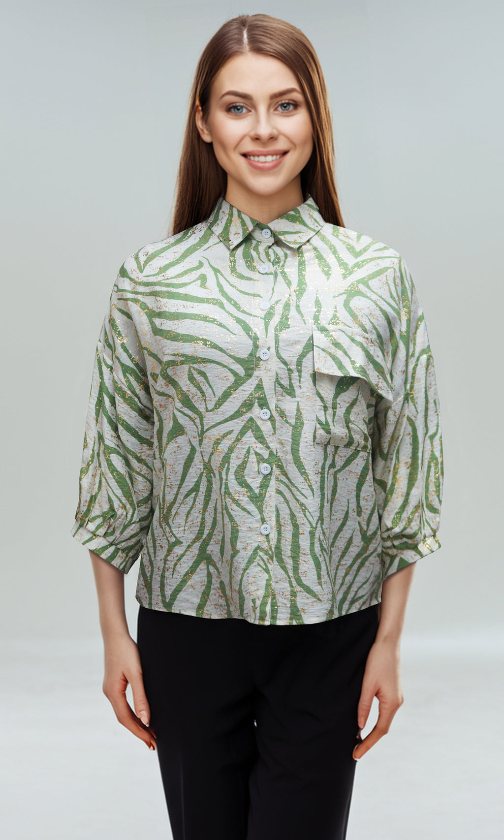 Blusa abierta manga corta. MOD. BR-079