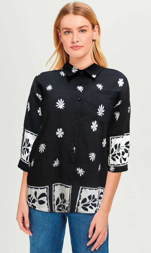 Blusa abierta estampada. MOD. BR-082