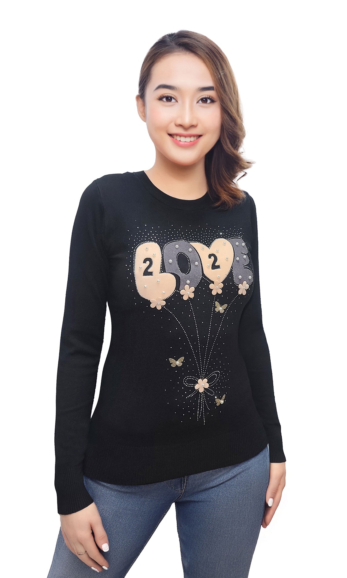 Suéter cerrado con aplicación. MOD. BWQ7-024.