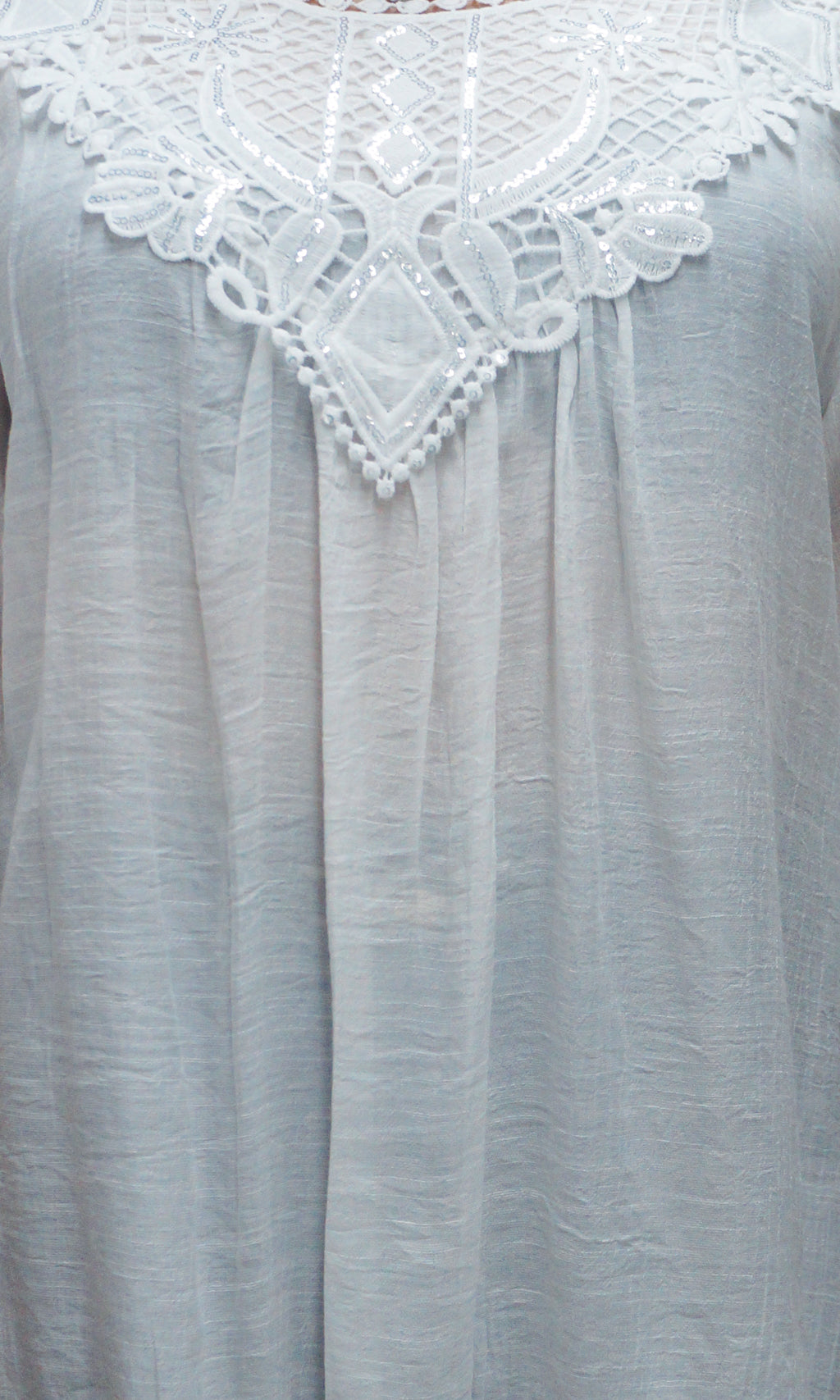 Blusa con aplicación. MOD. RT-172
